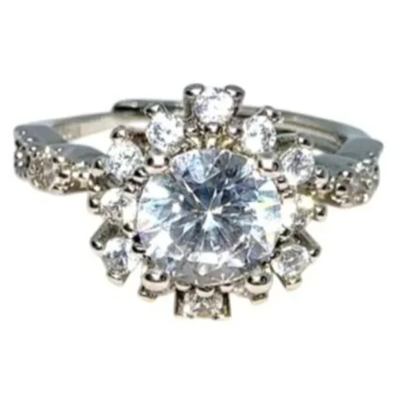 Silver Ring with Moissanite and Diamond Simulate - Picture 3 of 5